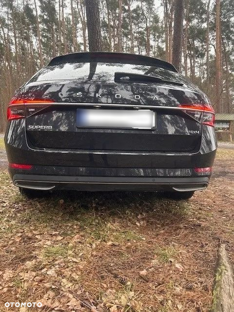 Skoda Superb 2.0 TDI SCR 4x4 L&K DSG - 8