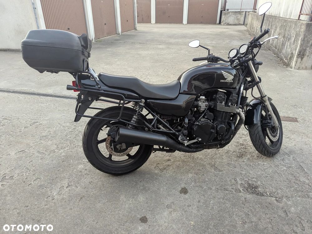 Honda CB - 9