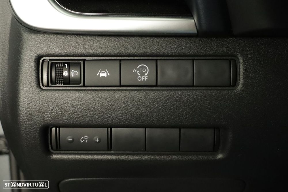 Nissan Qashqai 1.3 DIG-T N-Connecta Xtronic - 18