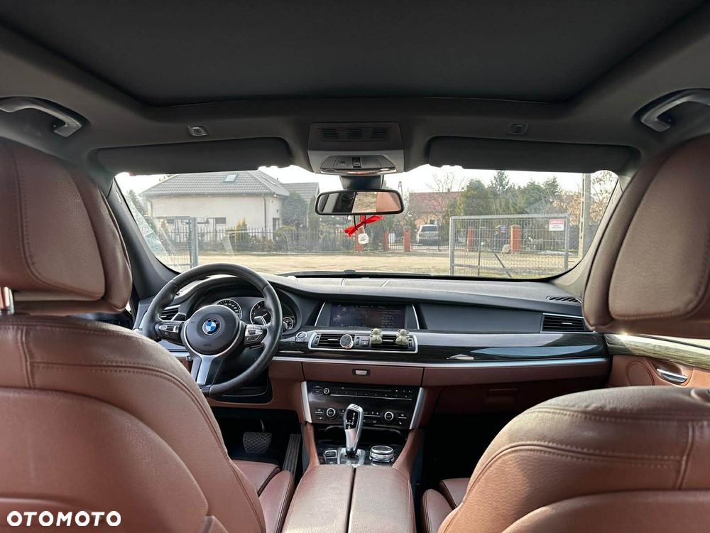 BMW Seria 5 530d xDrive - 9