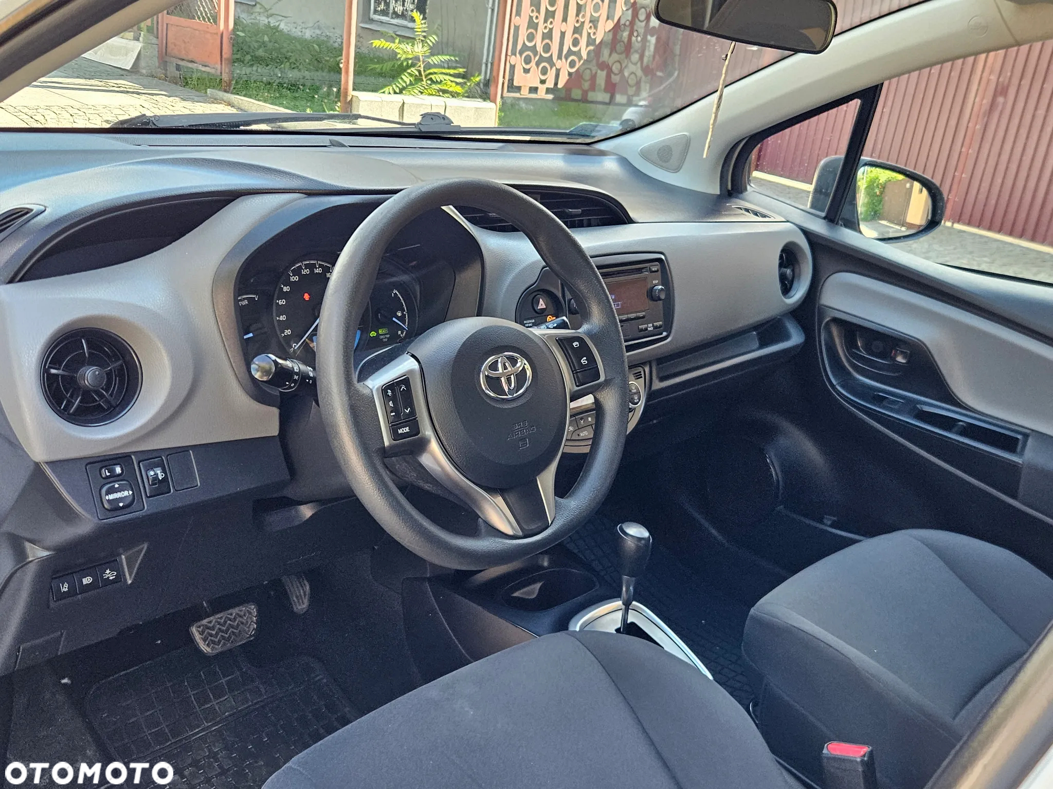 Toyota Yaris - 13
