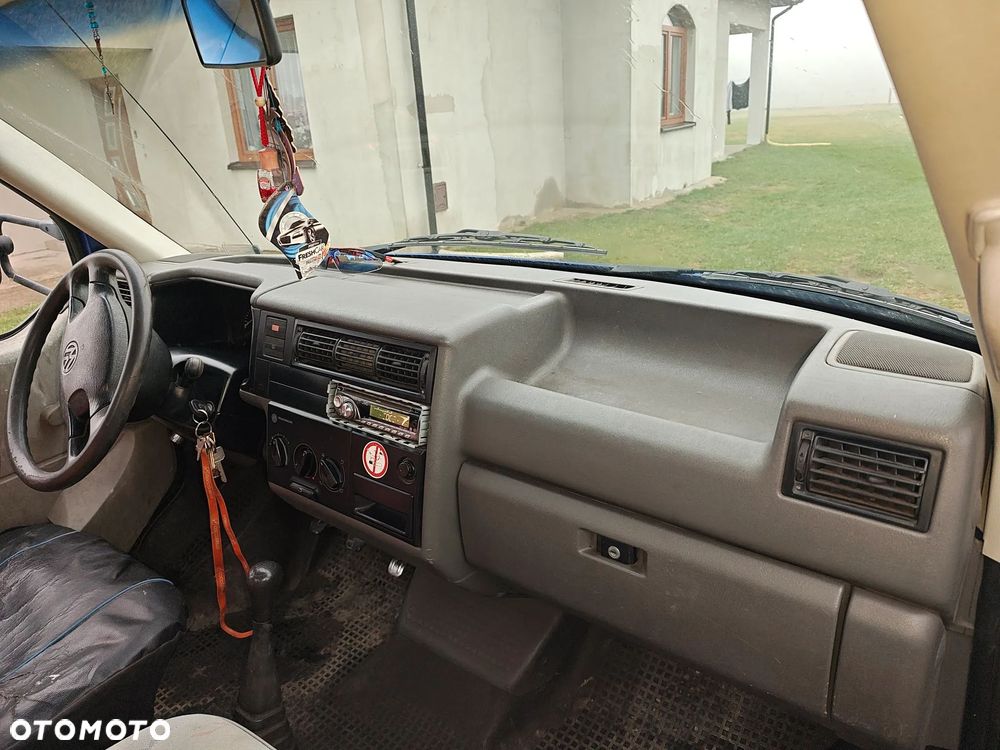 Volkswagen Transporter - 6