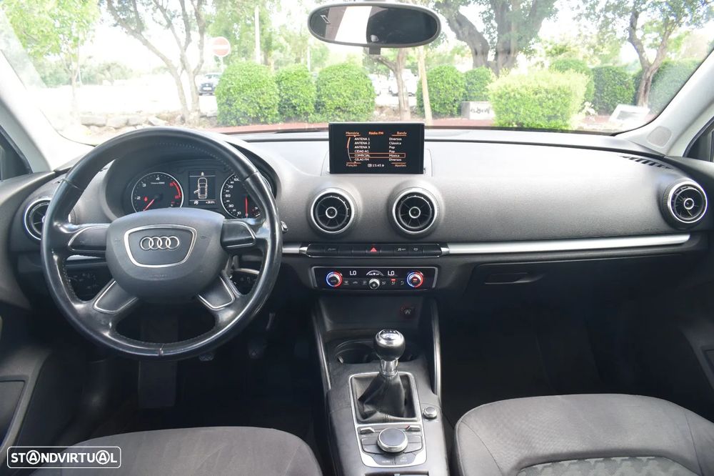 Audi A3 Sportback 1.6 TDI Advance - 8