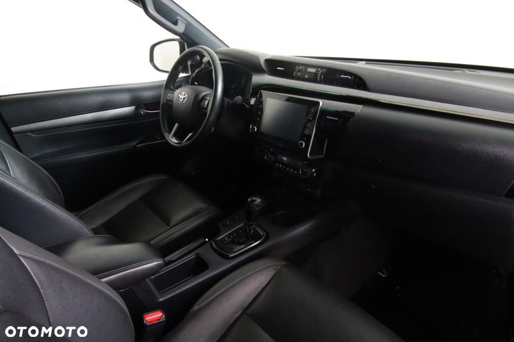 Toyota Hilux 4x4 Double Cab Autm Executive - 11