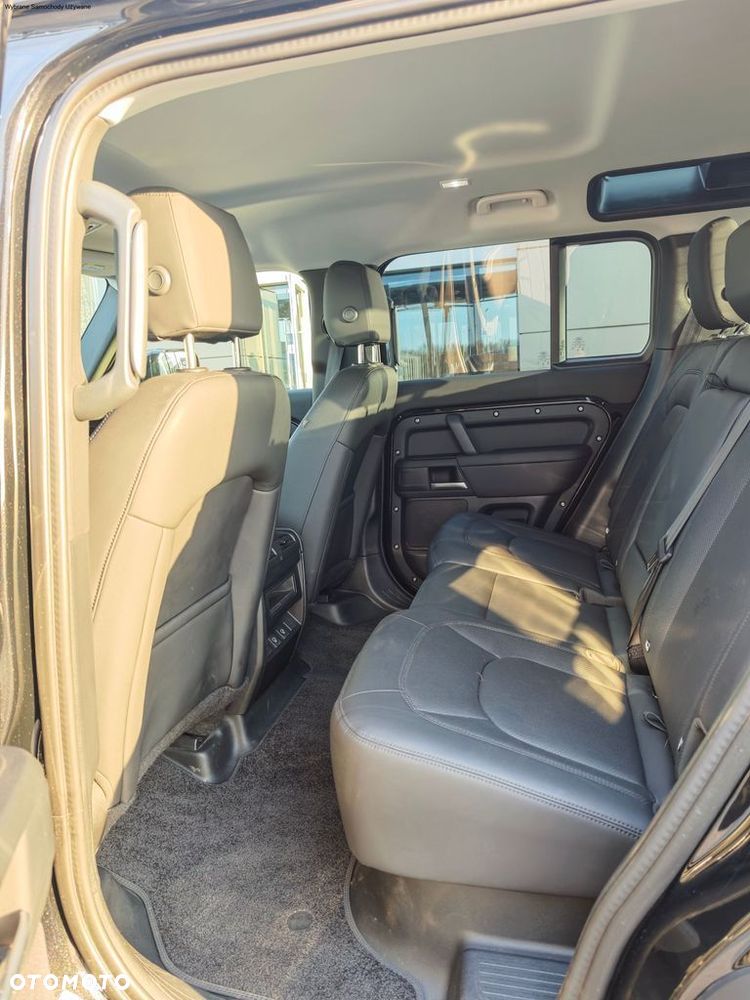 Land Rover Defender - 17