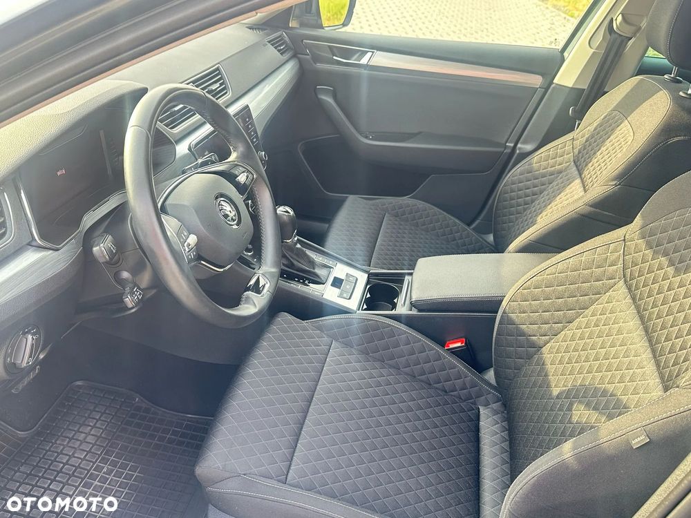 Skoda Superb 2.0 TDI DSG Ambition - 16
