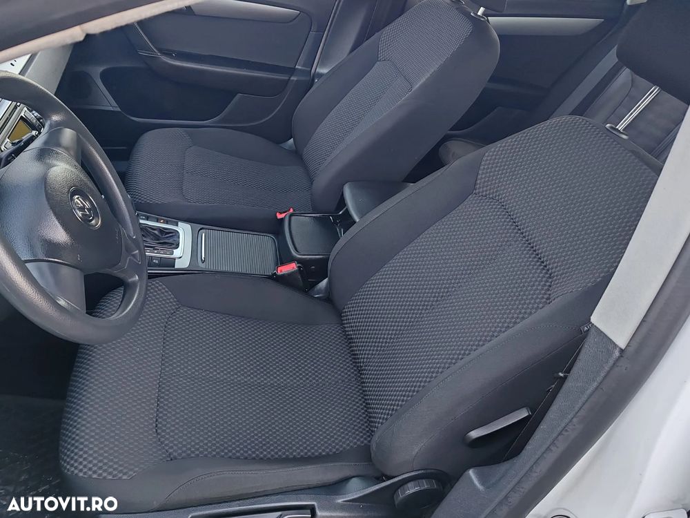 Volkswagen Passat - 10