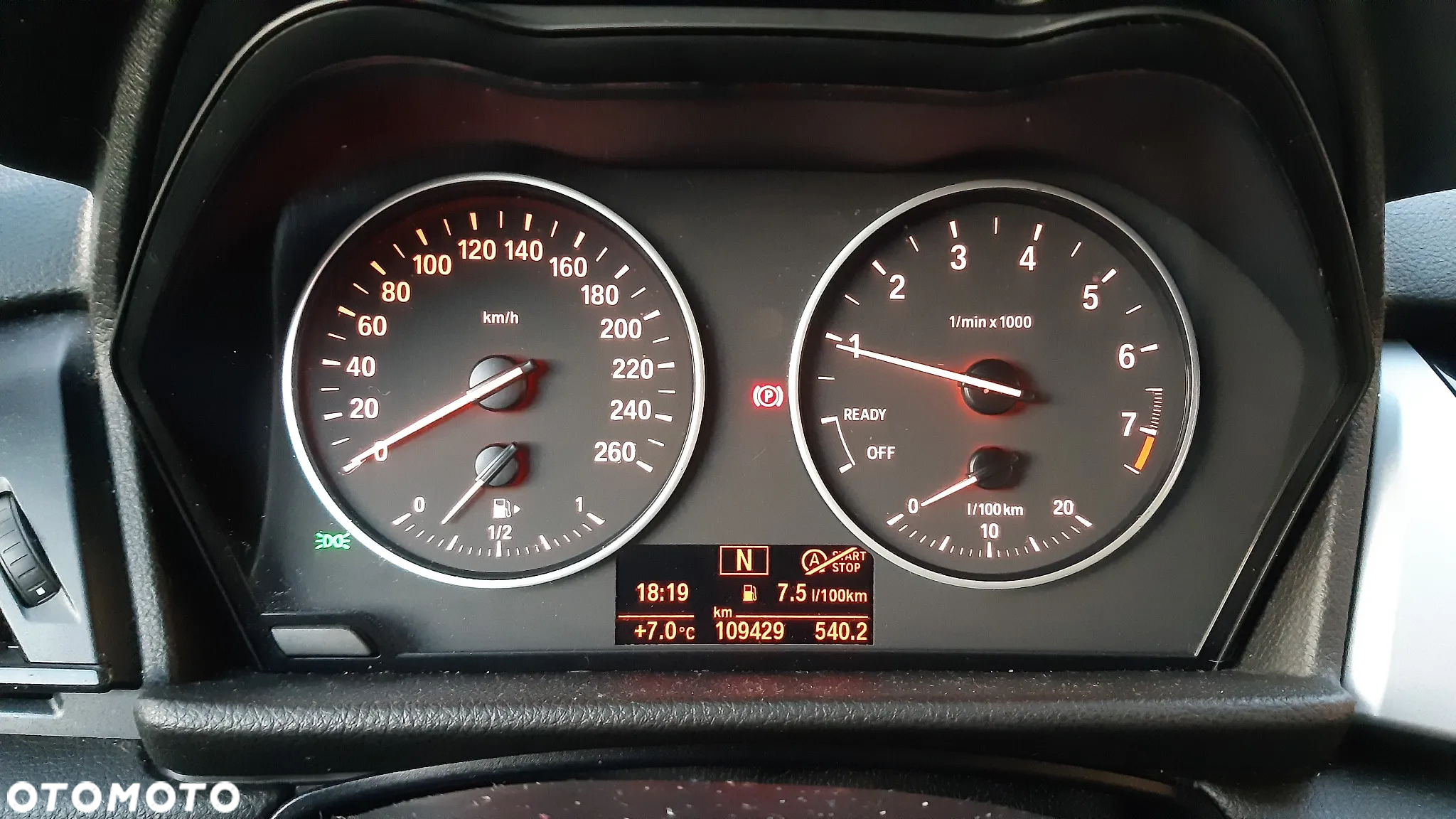 BMW Seria 2 218i Active Tourer - 9