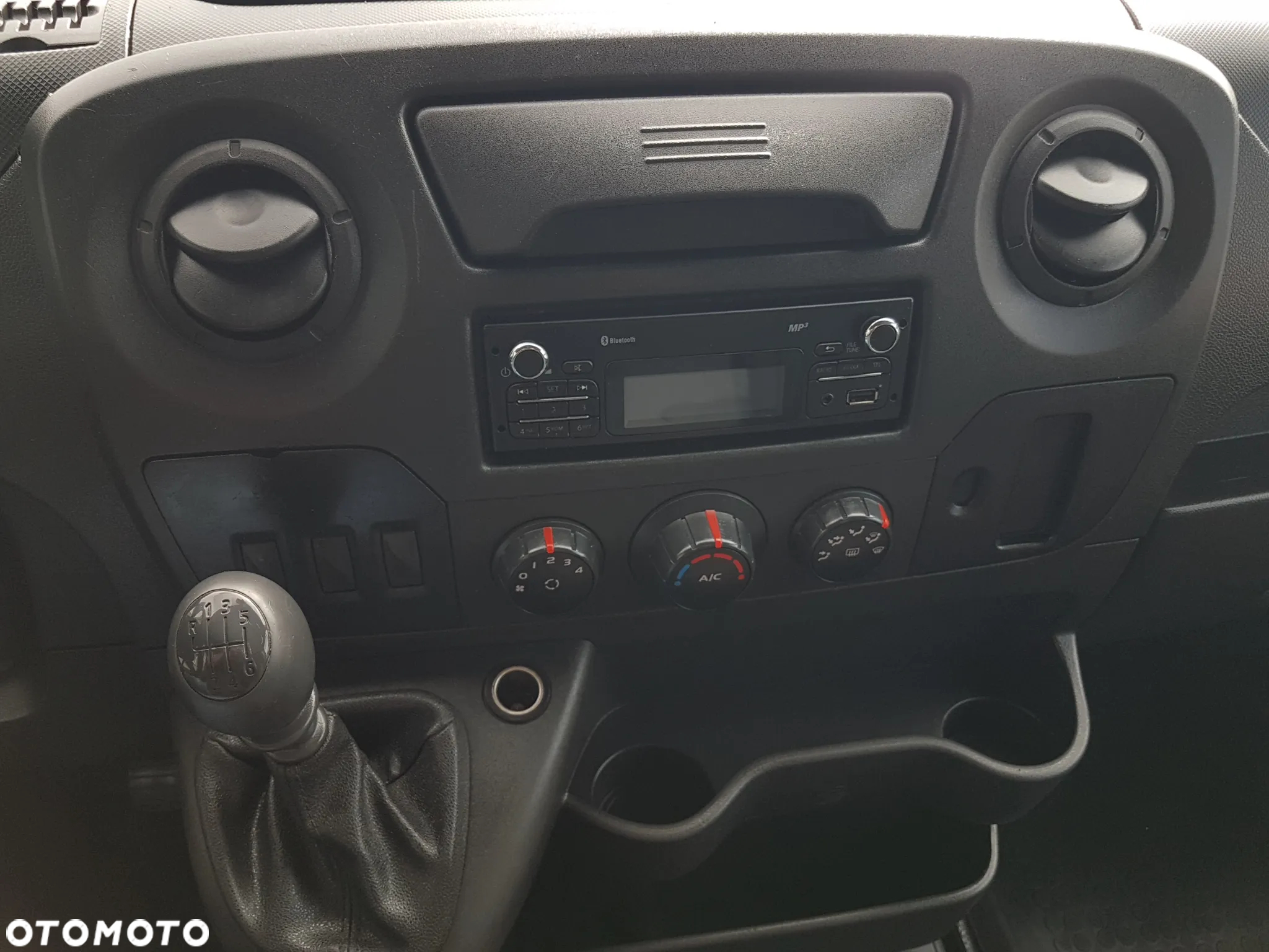 Renault MASTER KONTENER 8EP 4,21x2,23x2,22 KLIMA MANUAL KRAJOWY 6-BIEGÓW - 10