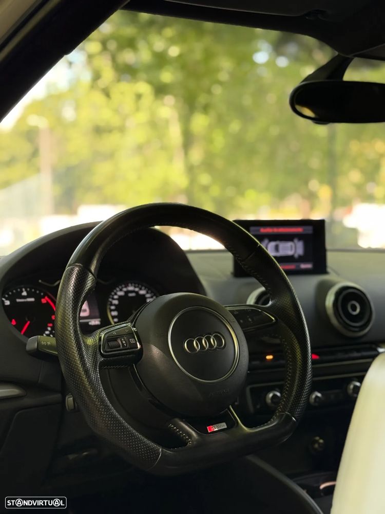 Audi A3 1.6 TDI S-line - 11