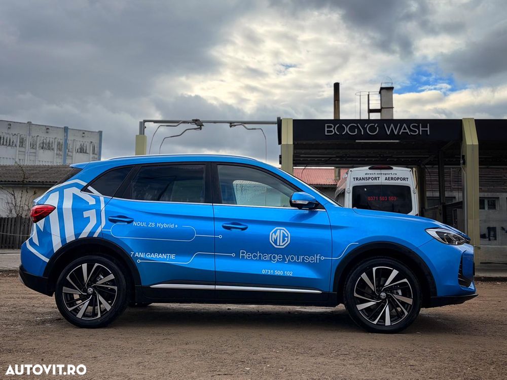 MG ZS HEV Hybrid+ Luxury - 10