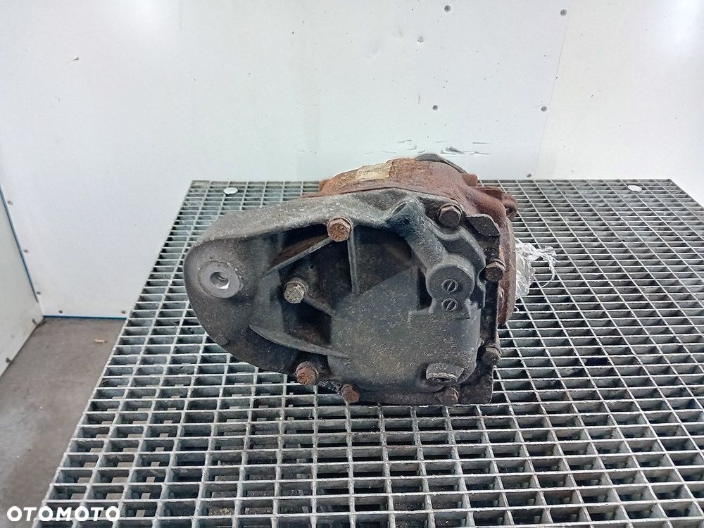DYFERENCJAŁ TYŁ BMW E87 7524307404 2.0 D - 3