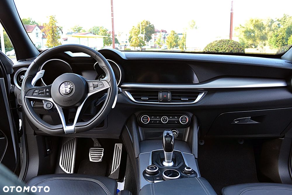 Alfa Romeo Stelvio 2.0 Turbo TI Q4 - 14