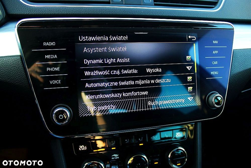 Skoda Superb 2.0 TSI Style DSG - 36