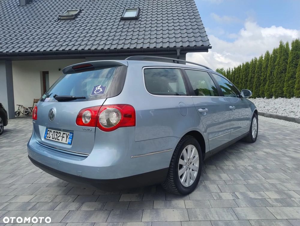 Volkswagen Passat 2.0 TDI Comfortline DSG - 4