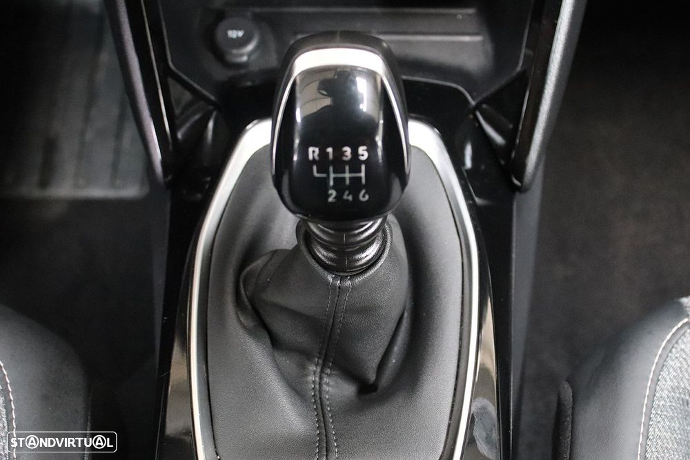 Peugeot 2008 1.2 PureTech Allure - 14