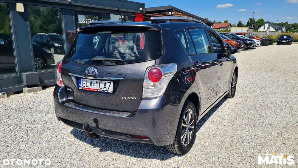 Toyota Verso - 25