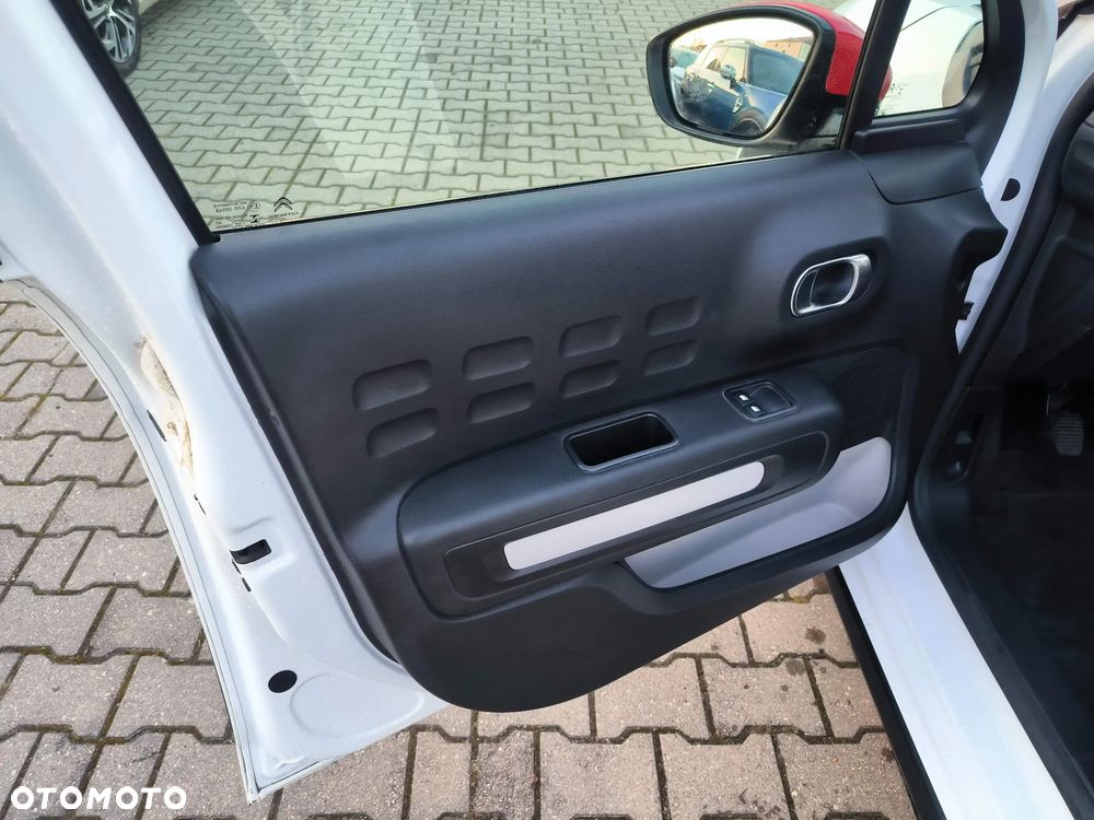 Citroën C3 1.2 PureTech Shine - 30