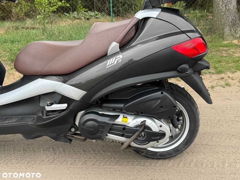 Piaggio MP-3 - 10