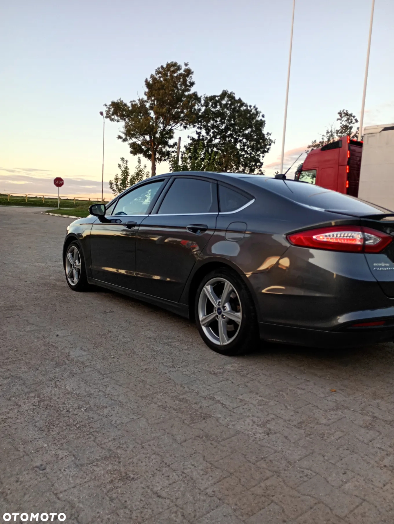Ford Fusion - 7