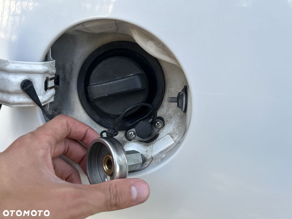 Toyota Prius - 22