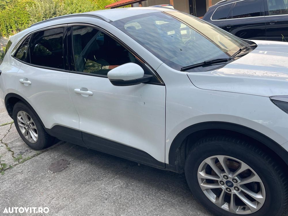 Ford Kuga - 5