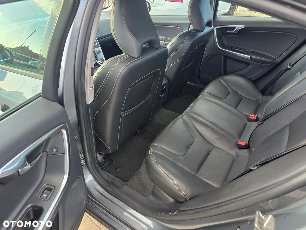 Volvo S60 - 9