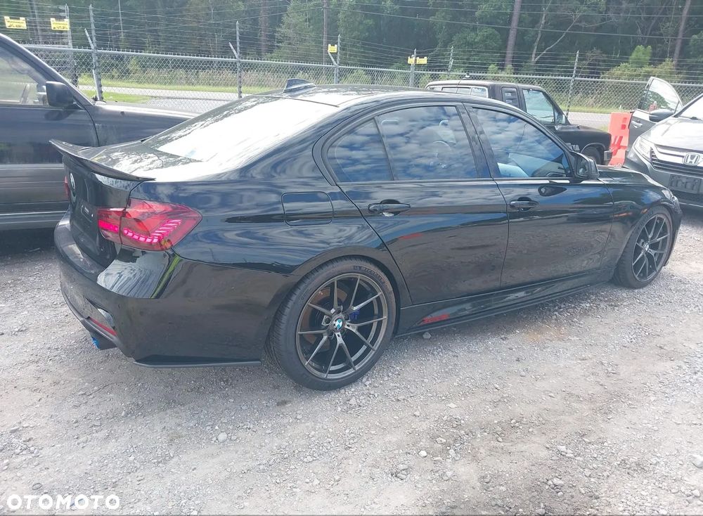 BMW Seria 3 328i xDrive Sport-Aut Sport Line - 4