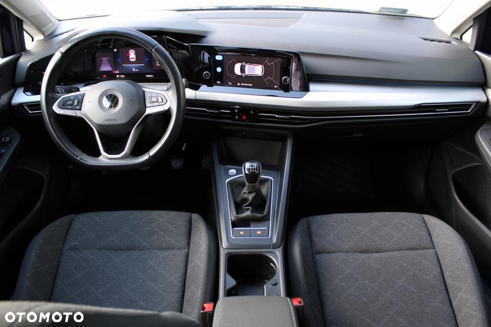 Volkswagen Golf - 9