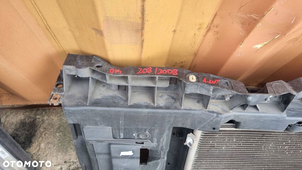 peugeot 2008 208 1.4 1.2 vti hdi pas przedni chłodnica wody wentylator - 4