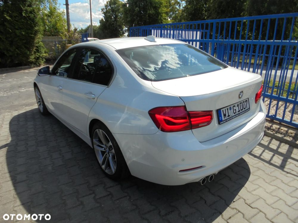BMW Seria 3 320d Edition M Sport Shadow - 4