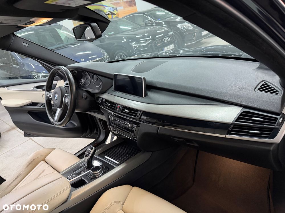 BMW X5 xDrive25d - 23