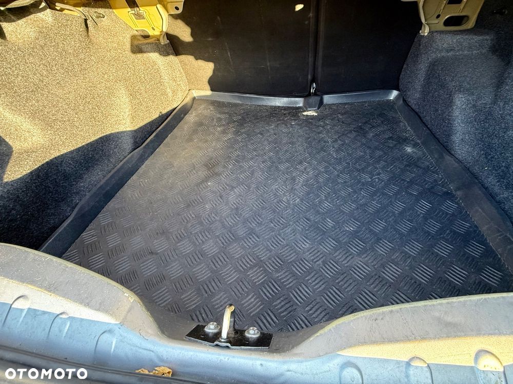 Citroën C-Elysée 1.6 VTi MoreLife - 22