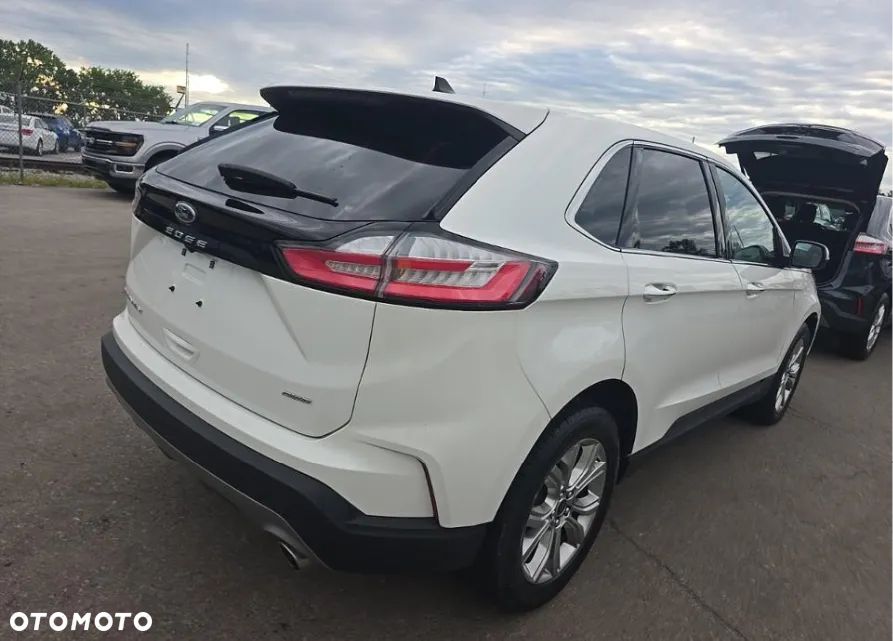Ford Edge - 4