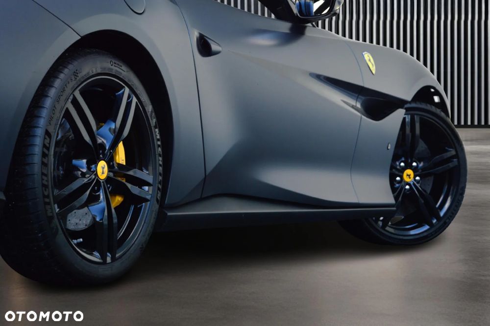 Ferrari Portofino - 12