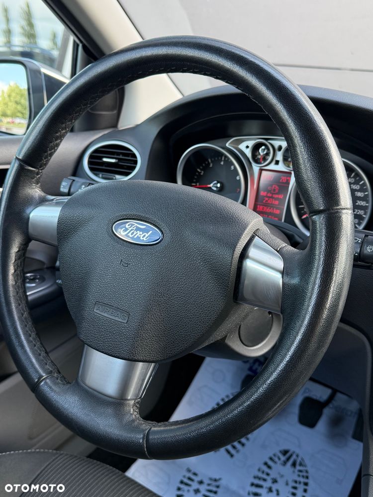 Ford Focus - 27