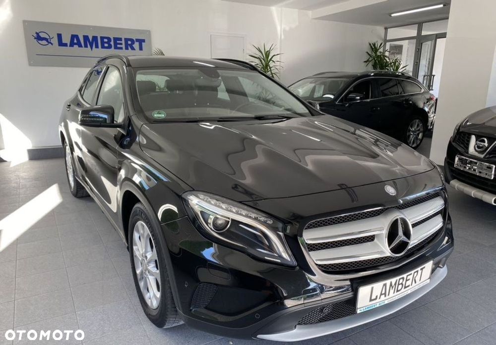 Mercedes-Benz GLA - 1