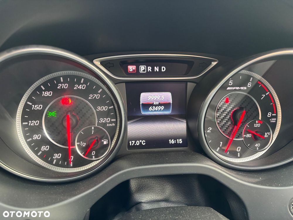 Mercedes-Benz CLA AMG 45 4-Matic - 36