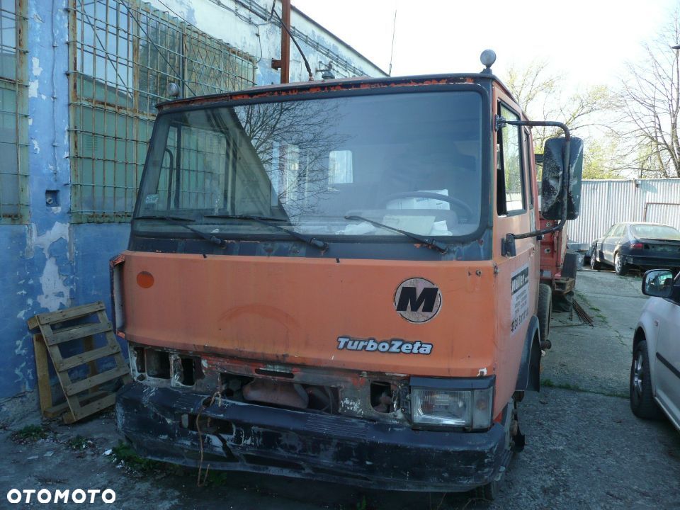 IVECO  MAGIRUS  Turbo ZETA - KABINA na części - Drzwi + Pas przedni + BOK + dach , Sciana tylna Grodziowa -  WSZYSTKIE  CZĘŚCI  79-12 , 80-13 , 59-12 , 79-10 , 59-10 , Volkswagen VW LT-80 , MAN - 5