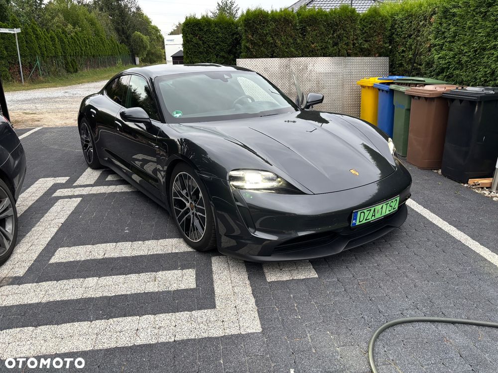 Porsche Taycan 4S - 17