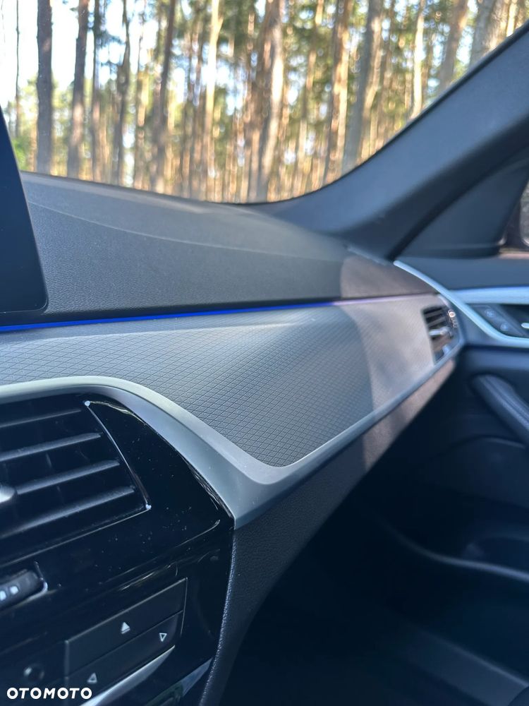 BMW Seria 5 520i M Sport sport - 10