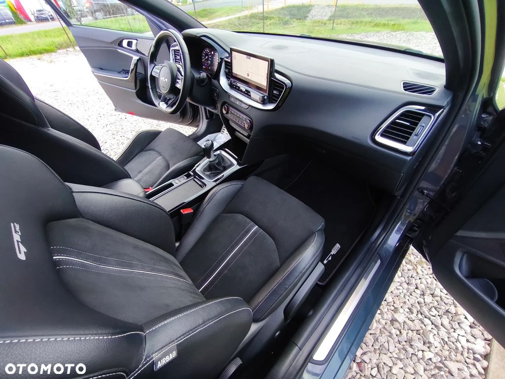 Kia ProCeed 1.5 T-GDI OPF GT LINE - 28