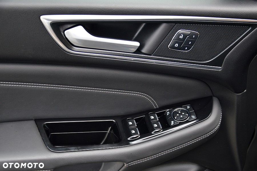 Ford S-Max 2.0 TDCi Titanium PowerShift - 39