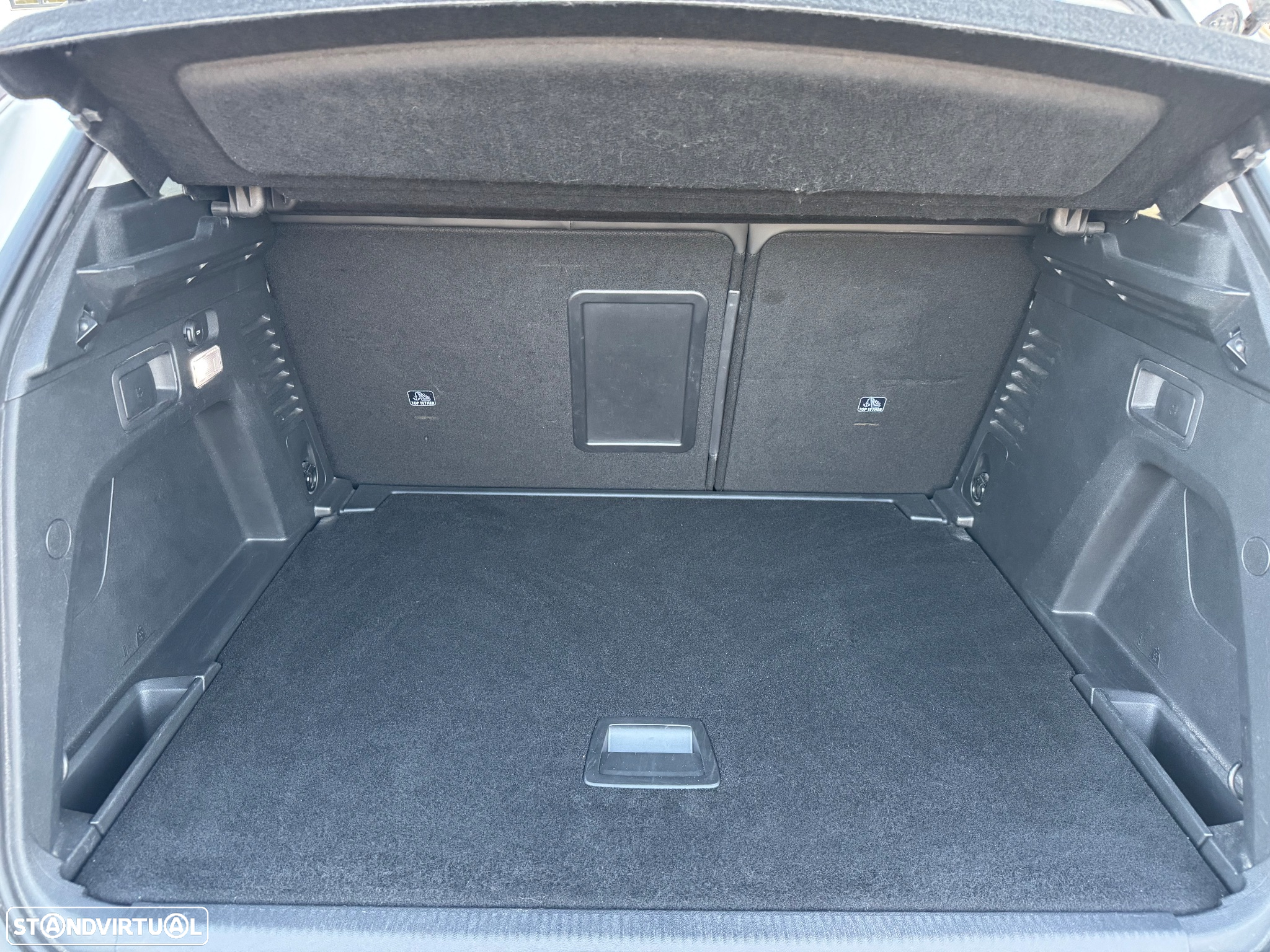Peugeot 3008 1.2 PureTech Allure - 12