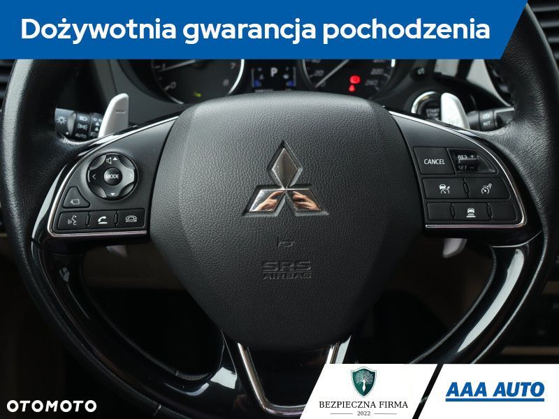 Mitsubishi Outlander - 21