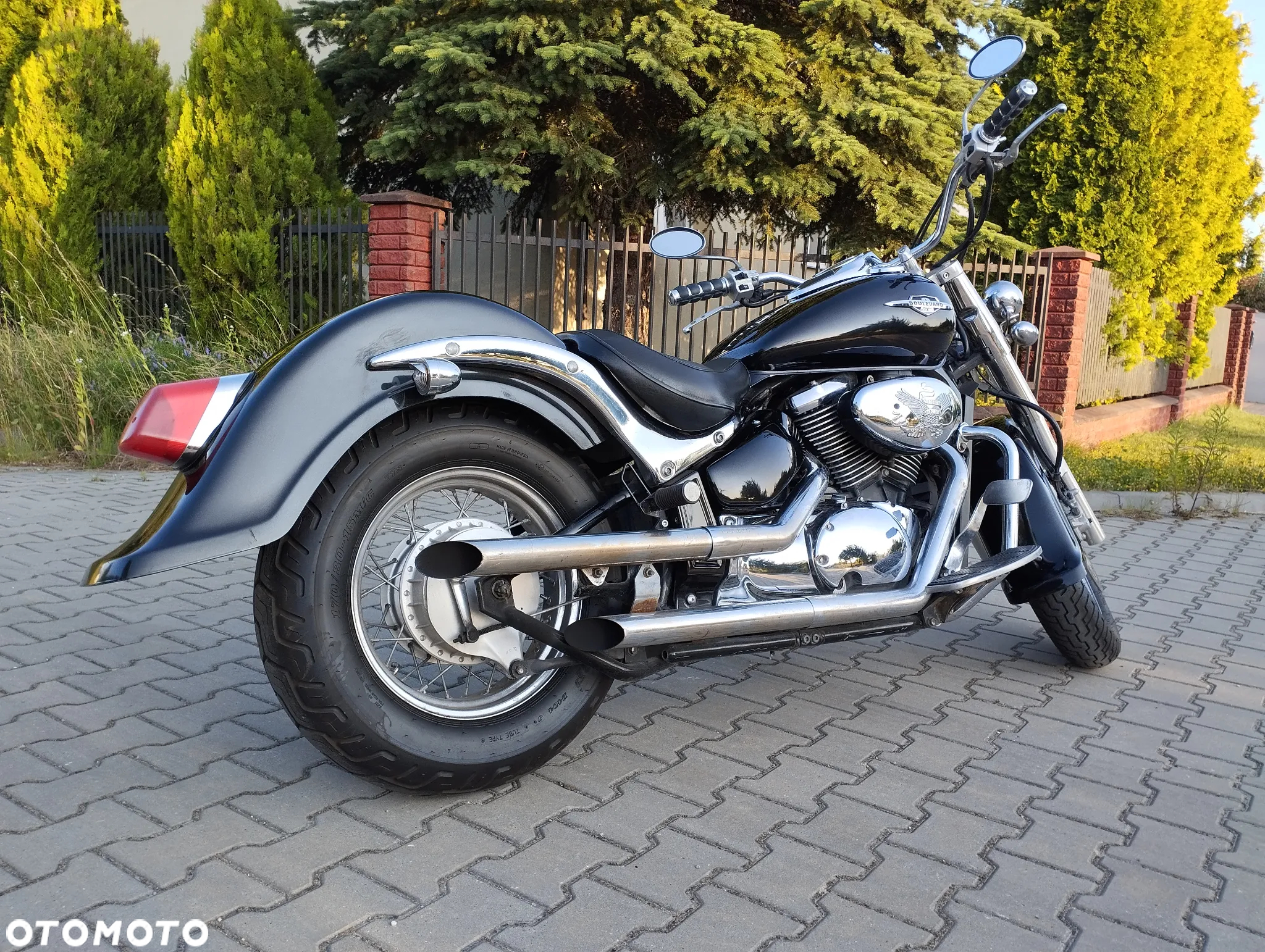 Suzuki Boulevard - 17