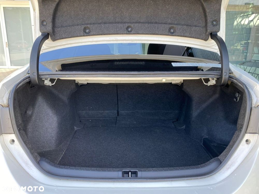 Toyota Corolla - 34