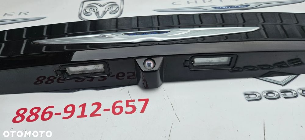Chrysler Pacifica 2016- Blenda klapy bagażnika Listwa klapy Kamera cofania KOLOR  PUV - 6