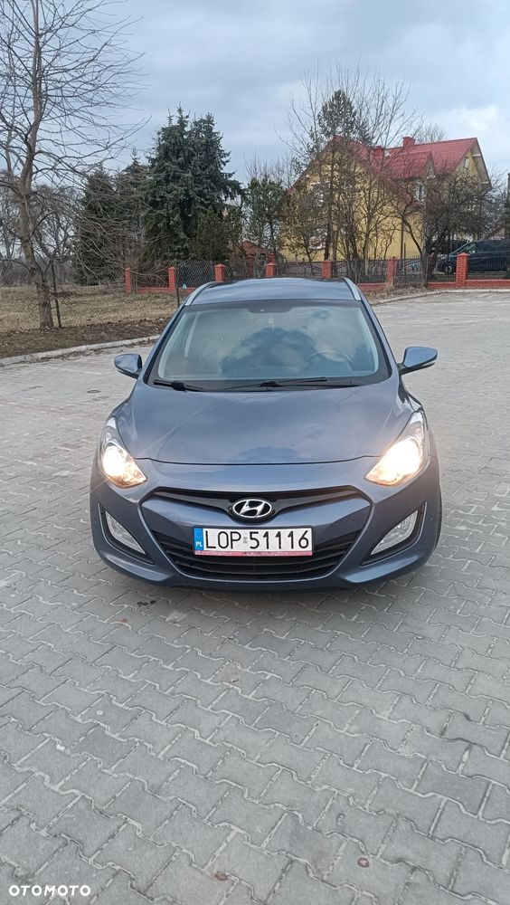 Hyundai i30 blue 1.6 CRDi Trend - 12