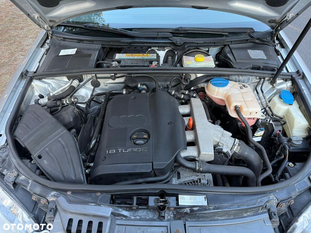 Audi A4 Limousine 1.8 T quattro - 16